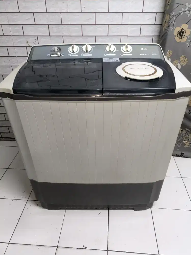 Mesin cuci LG 14kg