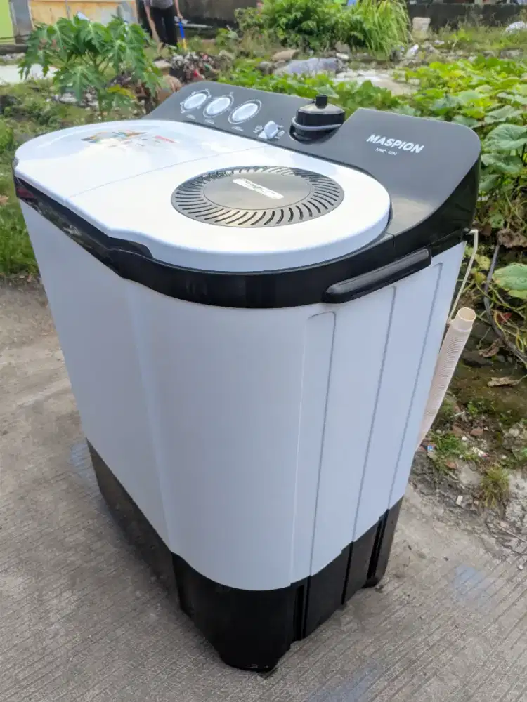 Mesin cuci maspion 9kg mulus