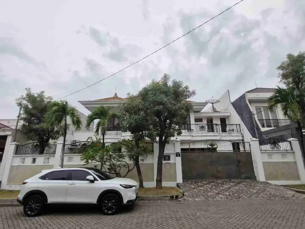 Dijual Rumah Mewah Araya Surabaya