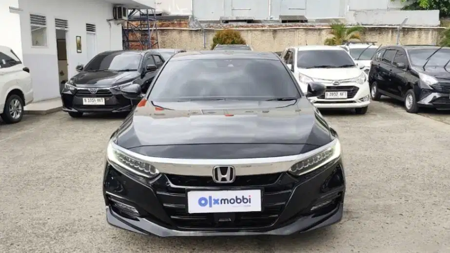 TDP 9,JT, Honda Accord 2.4 VTI-L Bensin-AT Hitam 2017