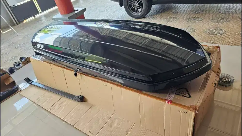 ROOF BOX SLIM BAGASI ATAS MOBIL 700LT