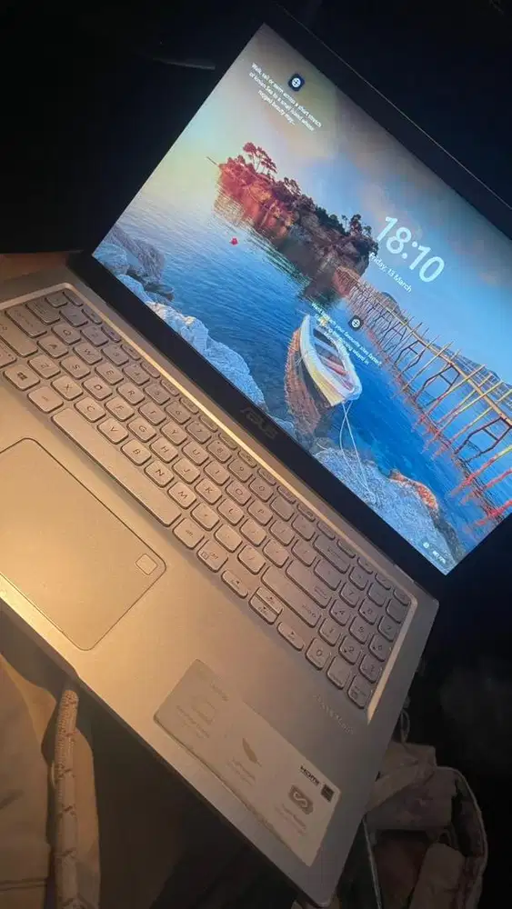 ASUS laptop X515JA No defect