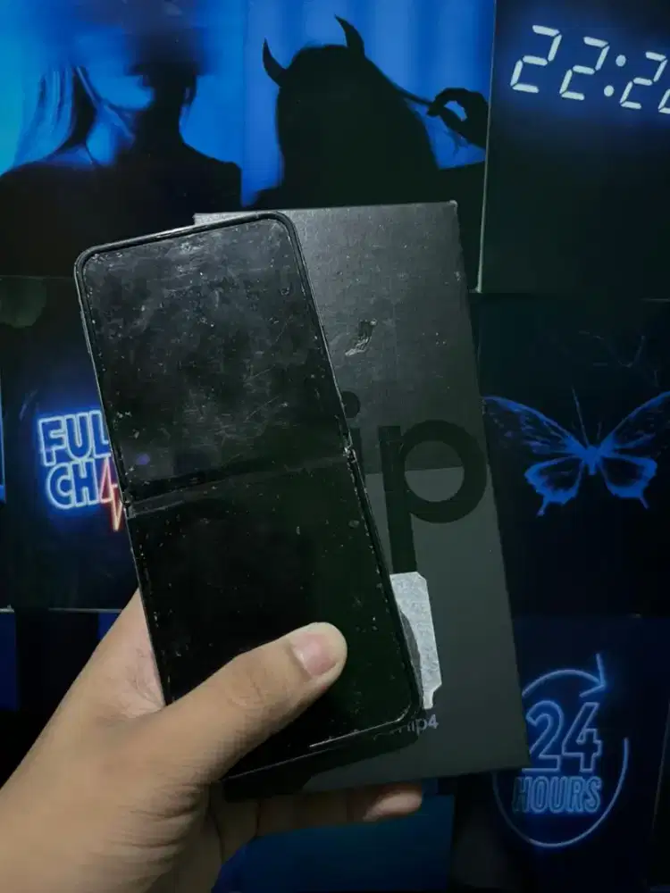 Samsung z flip 4 8/512 fullset minus