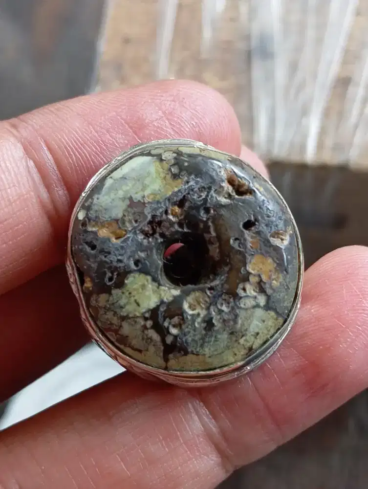 Pirus Hubei Lawas Sakral