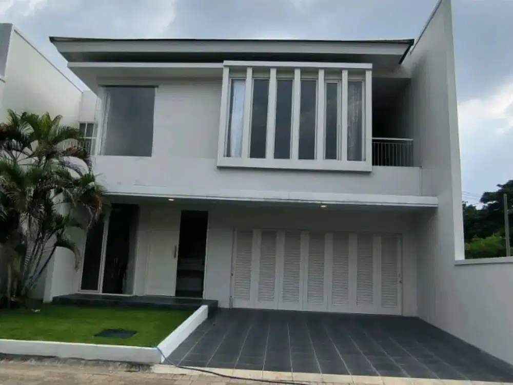 RUMAH CANTIK MANYAR JAYA