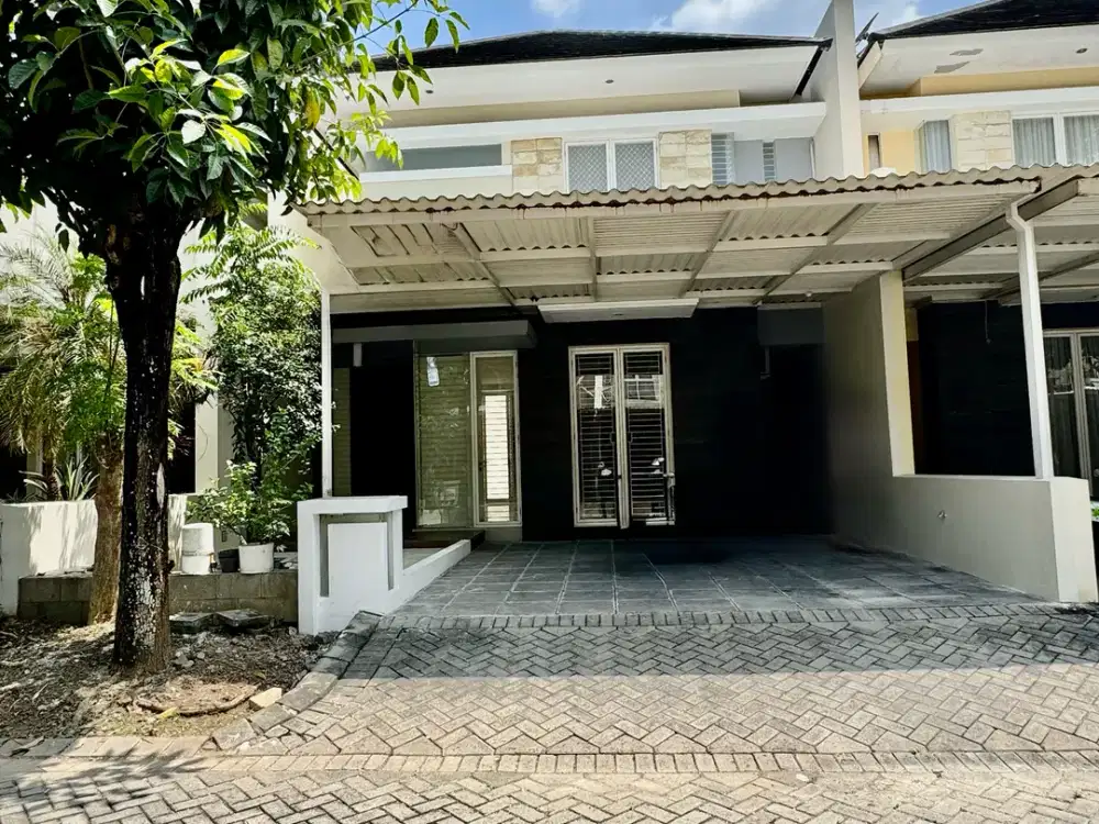 DISEWAKAN RUMAH ROYAL RESIDENCE 3KT SEMI FURNISH WIYUNG