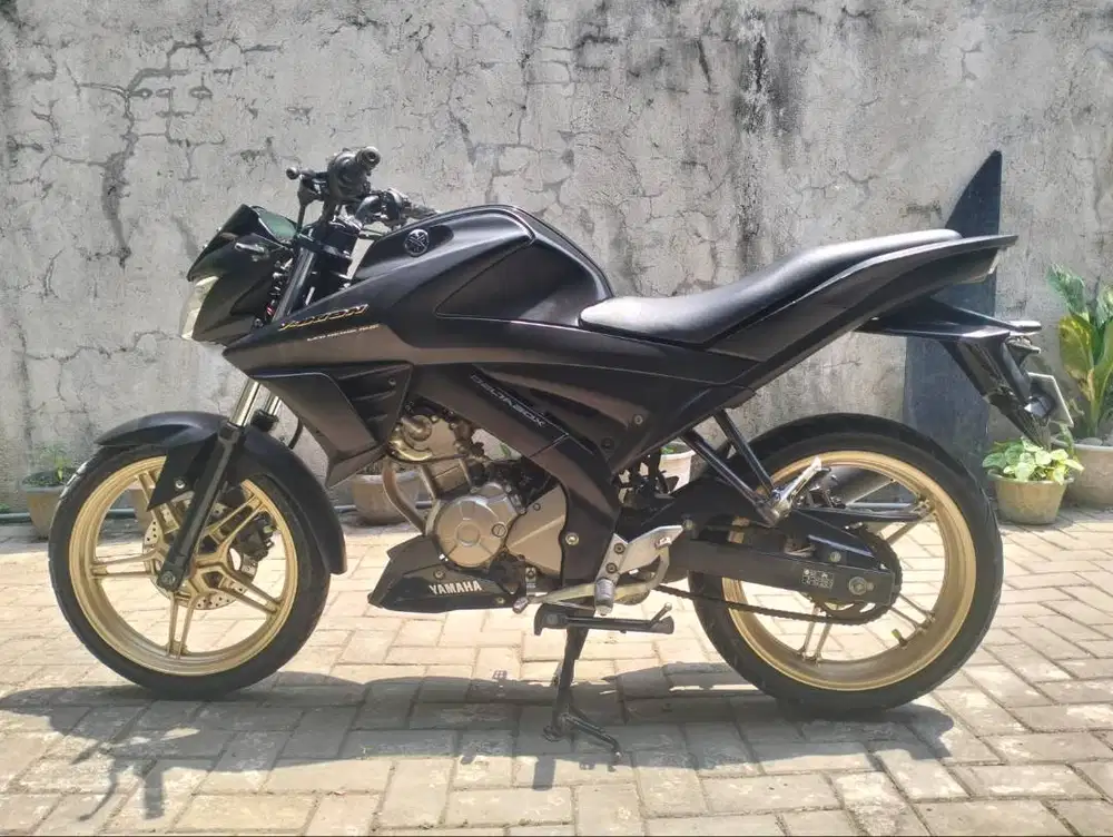 Yamaha Vixion BlackDoff (limited edition)