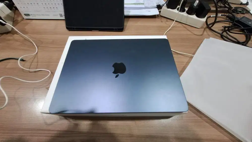 Macbook Air M3 2024 Ram 8/512