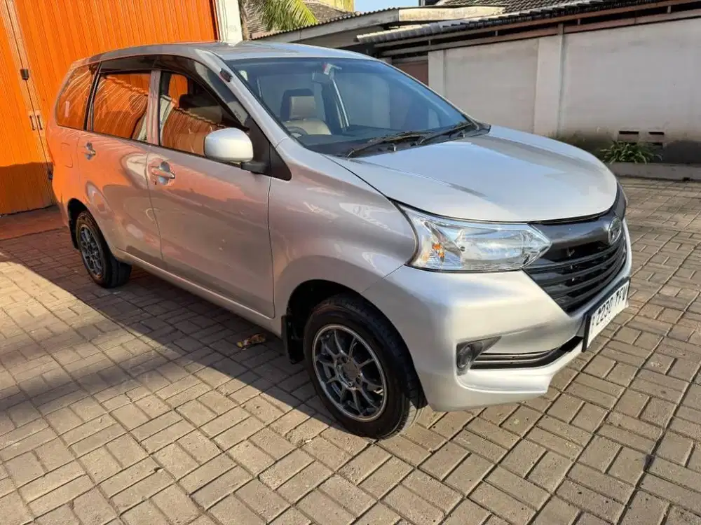 xenia M deluxe manual mt 2016 km low