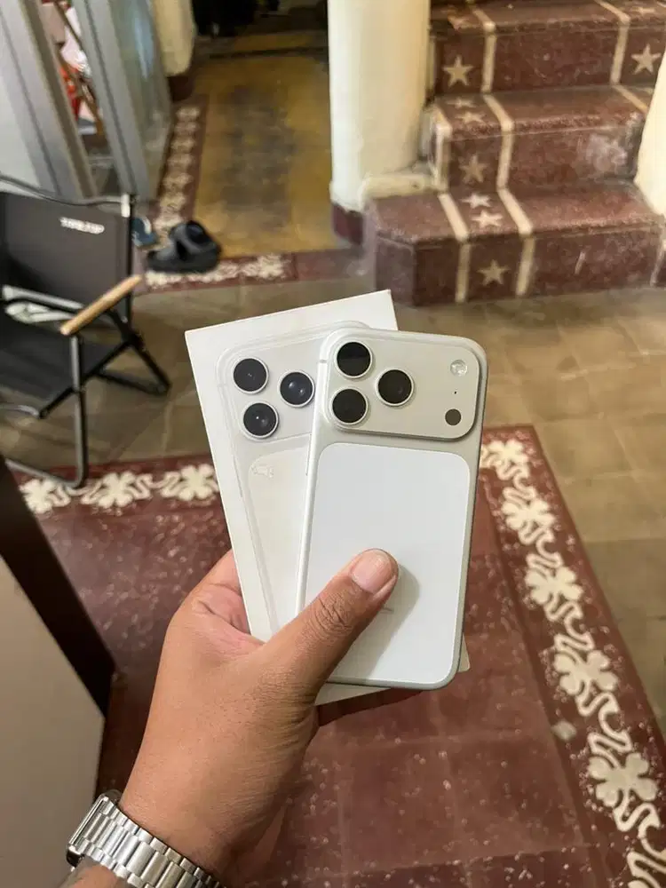 iphone 17 pro 256Gb iBox Garansi on