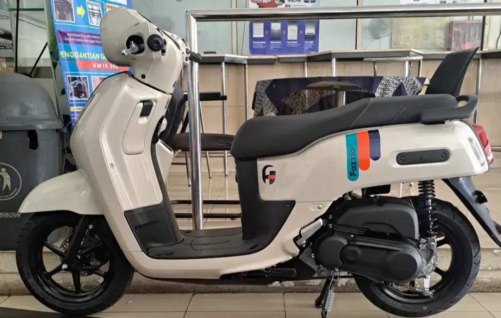 [ Motor Baru ] Fazzio hybrid neo keyles conected putih