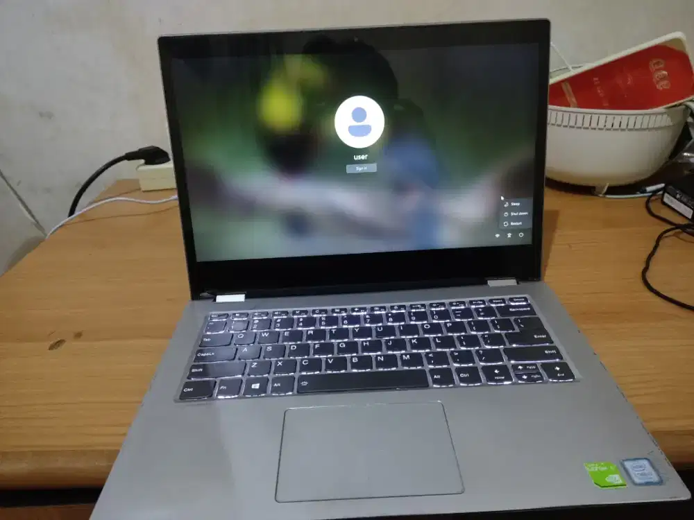 Lenovo yoga 520 i3 gen 8 touchsreen