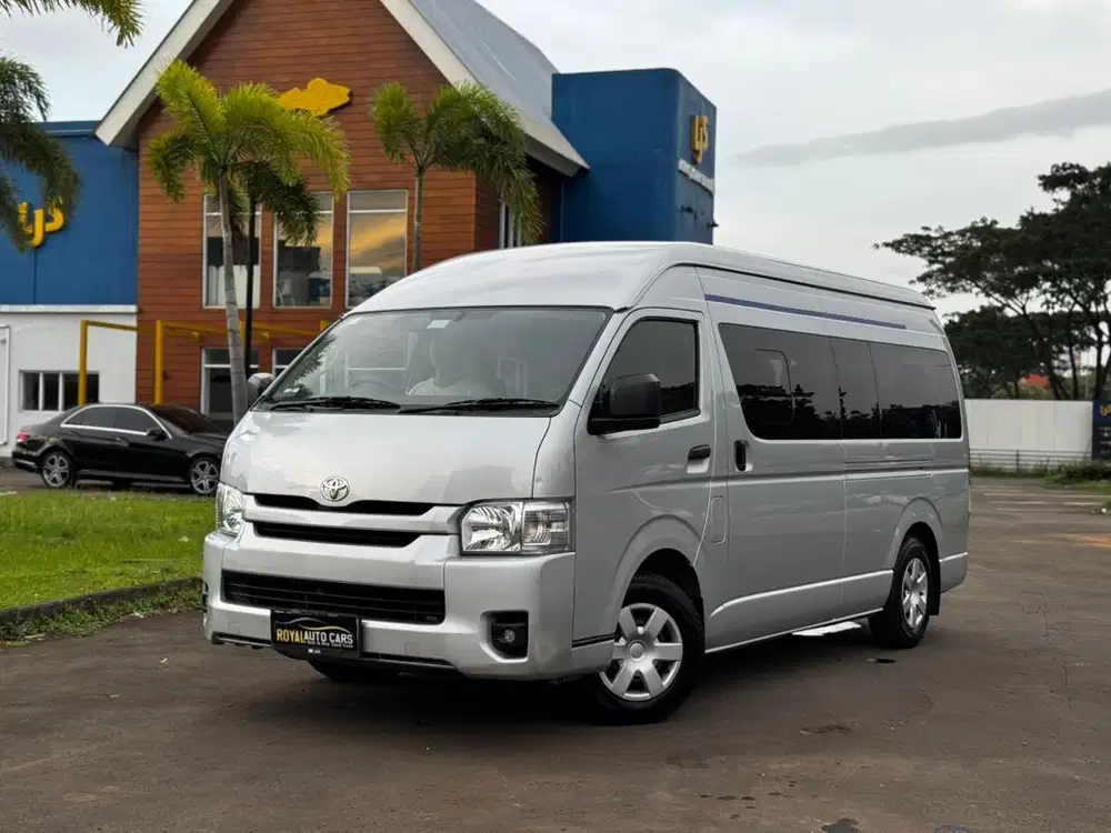 BEST CONDITION!! Toyota Hiace 2.5 Diesel Manual 2022