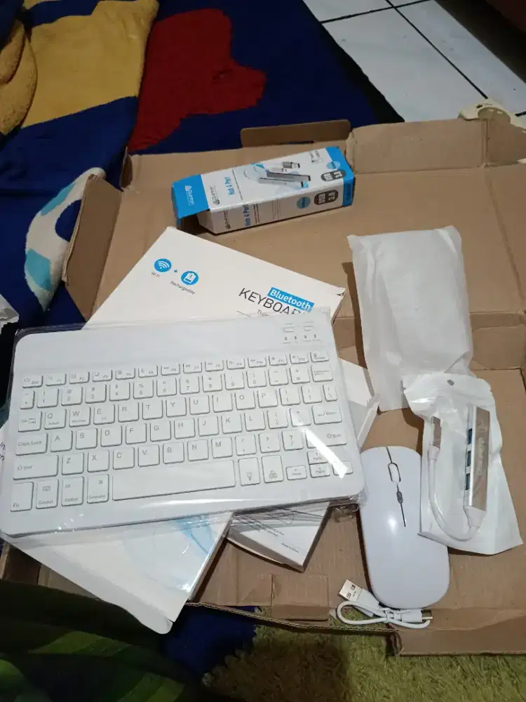 Keyboard mini 10 Mouse wireless new