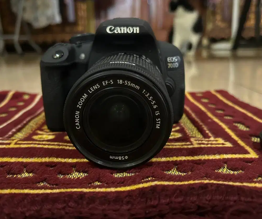 Kamera Canon EOS 700D (Second Like NEW!)