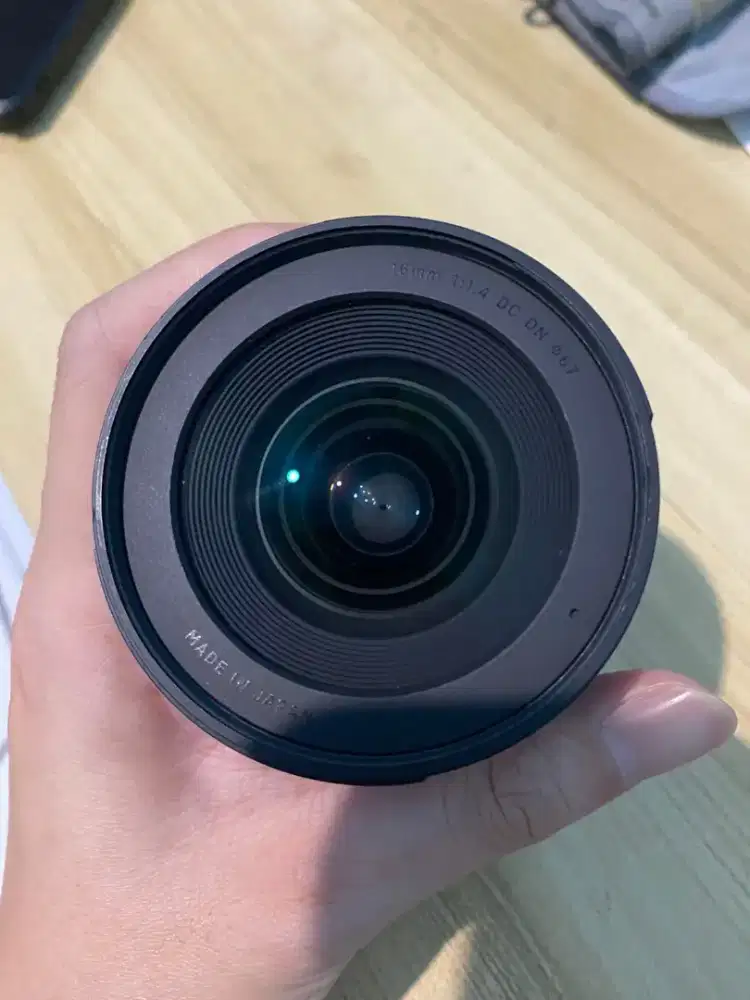 Lensa SIGMA 16 MM F1.4