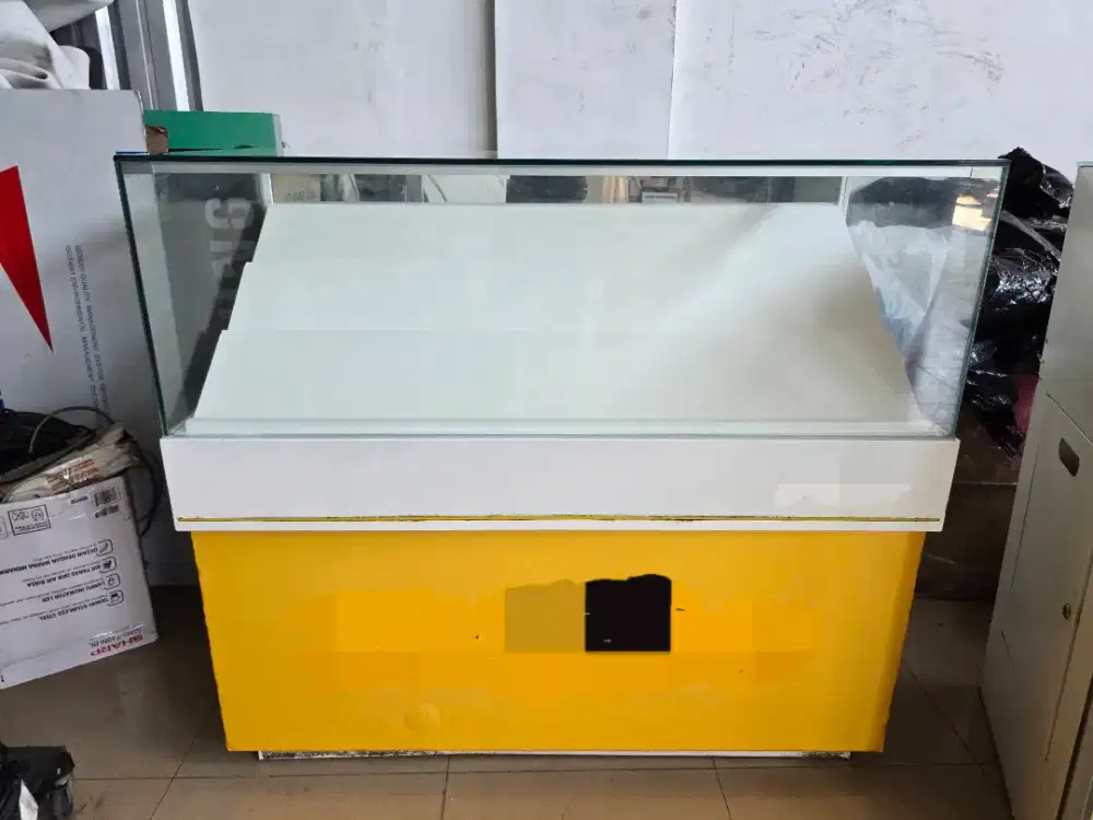 Dijual 2 stelling untuk konter hp dan meja kasir bonus kursi