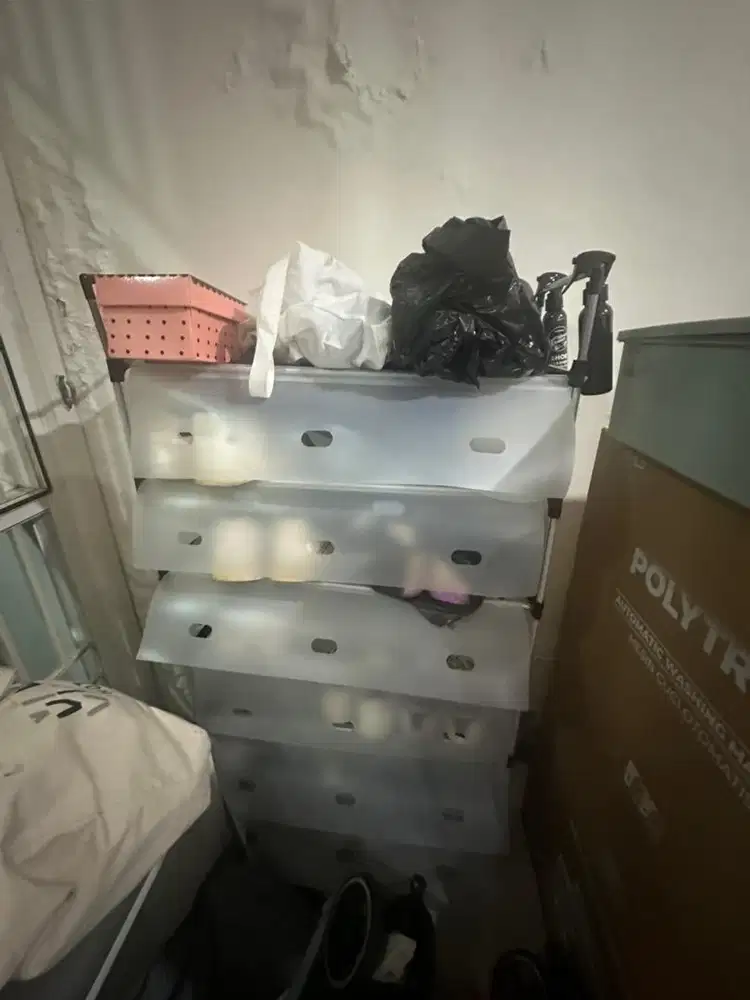 Rak sepatu msih bagus 6 tingkat