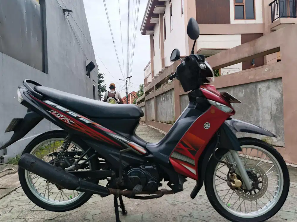 Yamaha Vega ZR 2012 stater tokcer halus mulus terawat