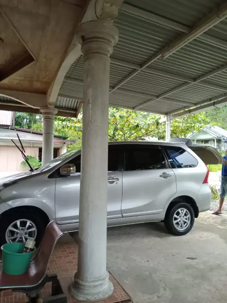 Di jual cepat Avanza 1.3 G M/T