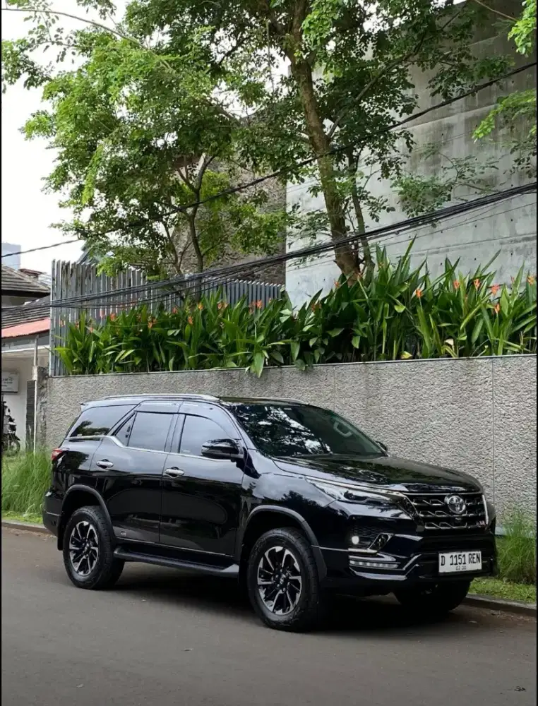 TOYOTA FORTUNER VRZ GR 2.8