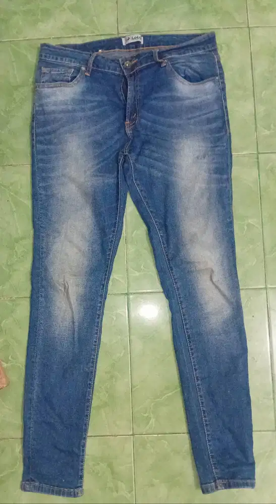Jeans lois size 34