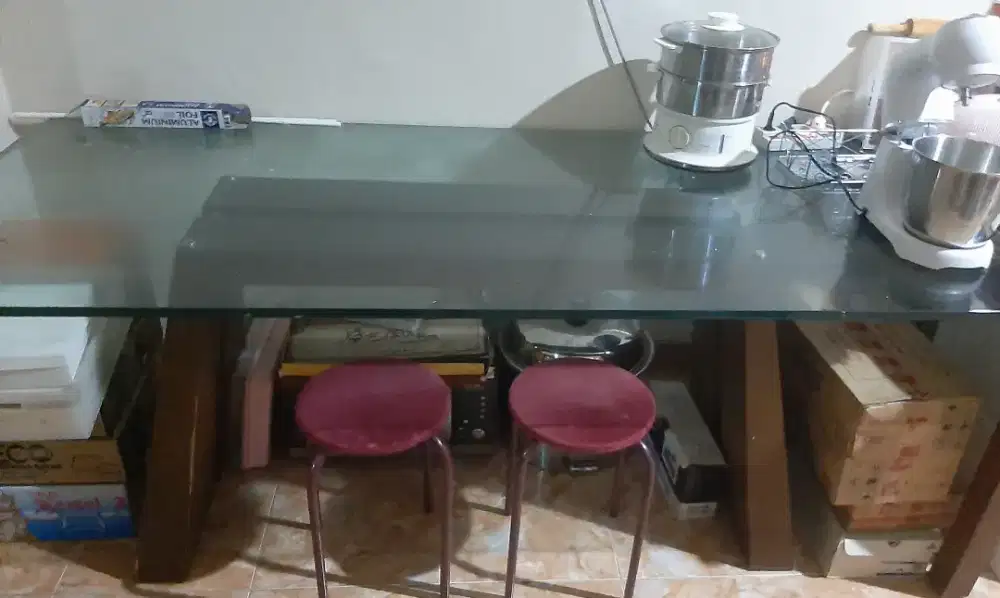 Meja Makan Exclusive plus 4 kursi