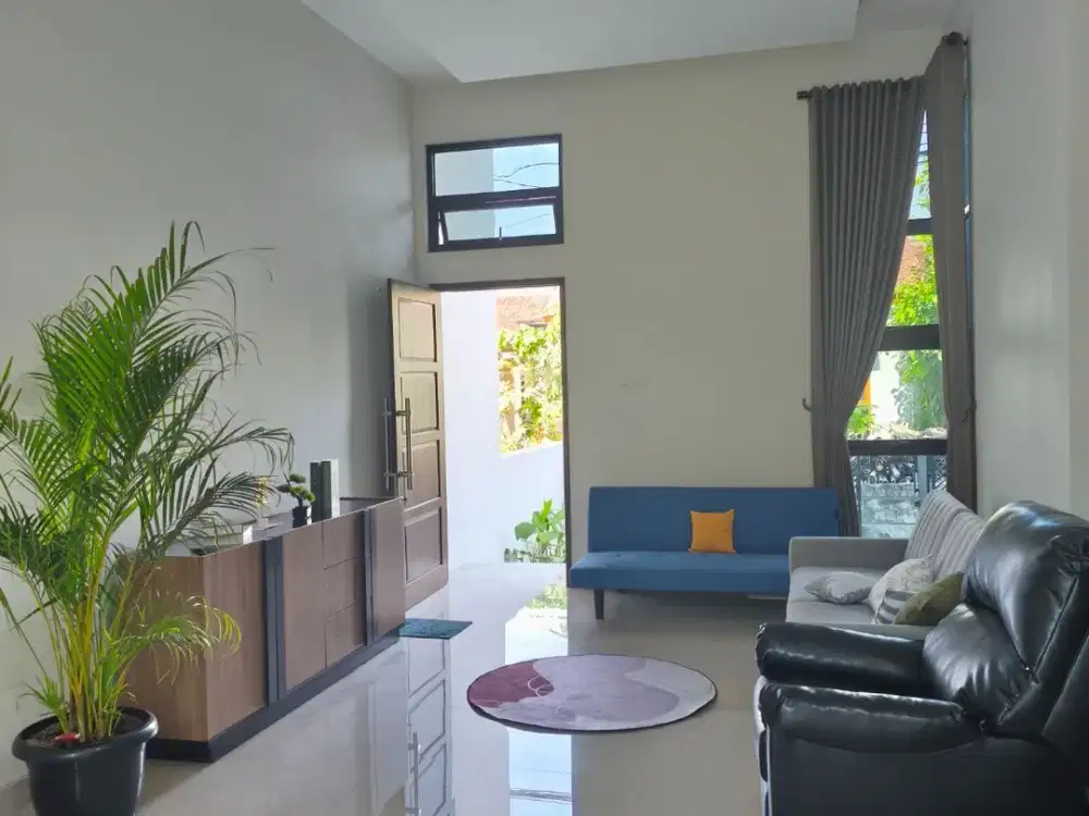 Harga Nego, Rumah 2 lantai Dekat UGM Jogja  ; Akses Kaliurang Mobil