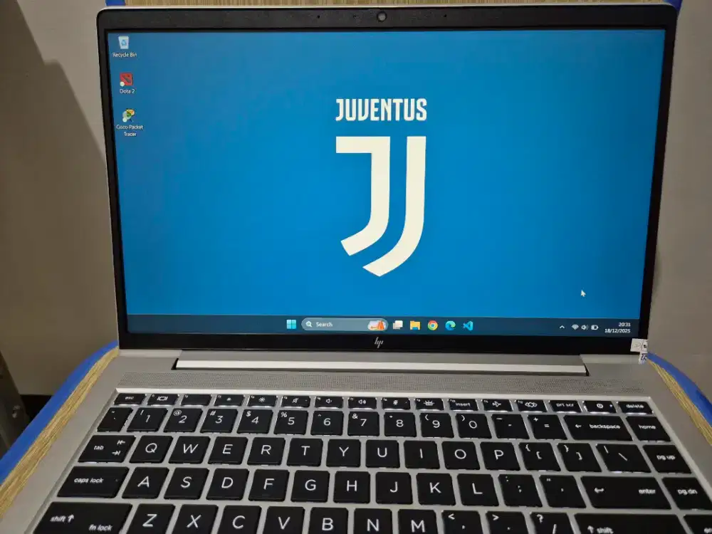 HP elitebook AMD Ryzen Pro 5. 16/512