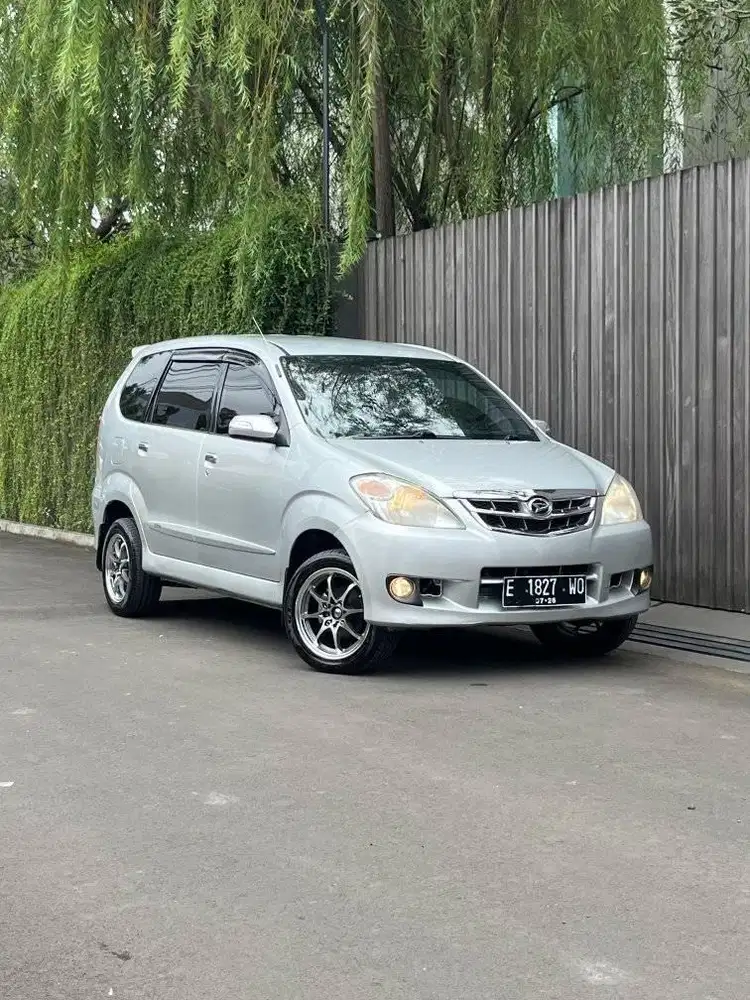 DP 19JT // DAIHATSU XENIA Xi 1.3L MT 2011 SIAP PAKAI
