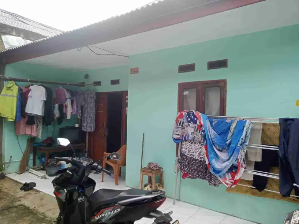 Di jual butuh rumah rapih terawat ukuran luas di kunciran pinang Tangerang kota