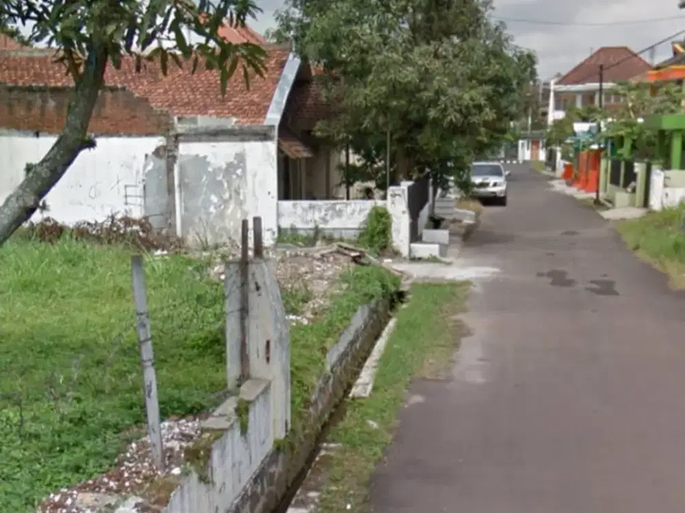 Rumah Hitung Tanah Lokasi Premium di Turangga Bandung