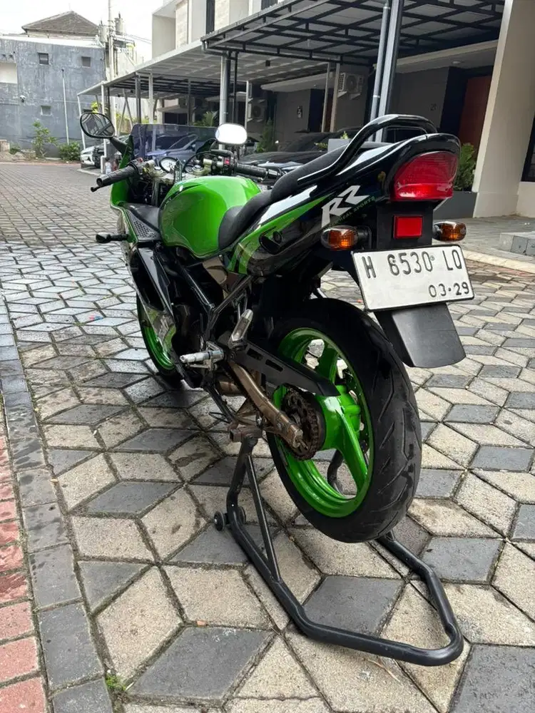 Dijual Ninja RR Tahun 2009