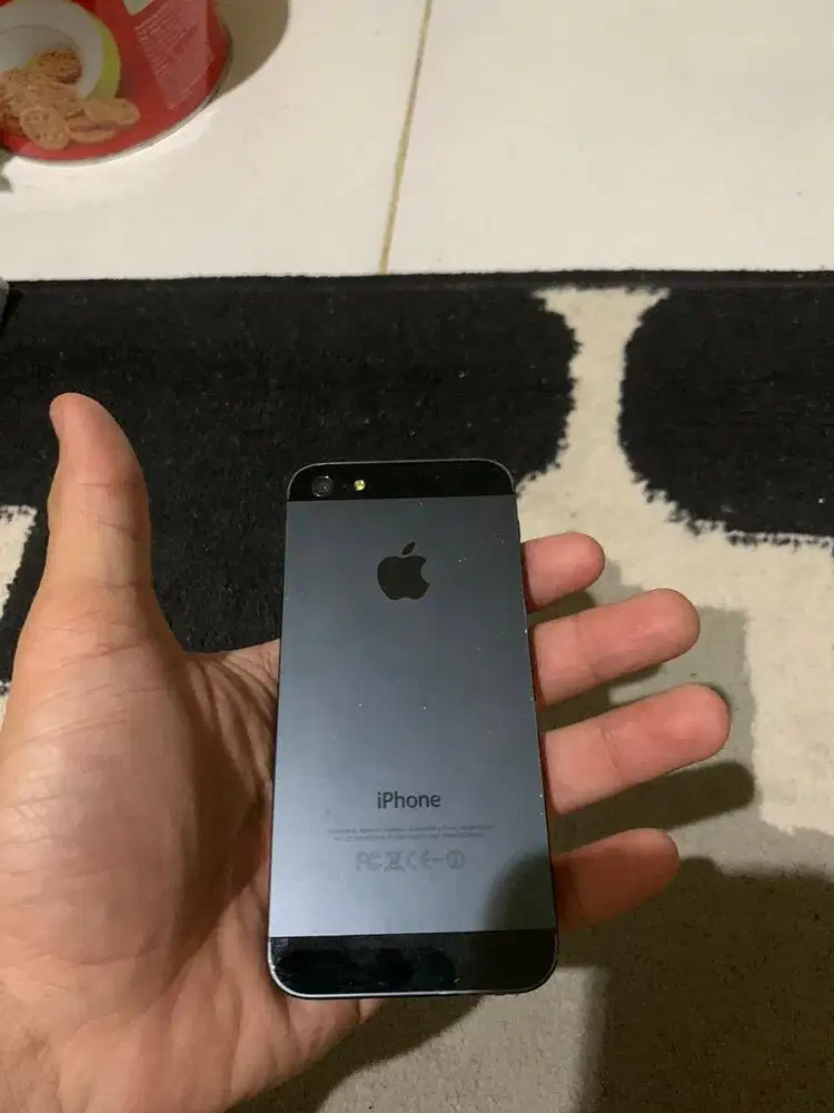 Iphone 5 warna black grey