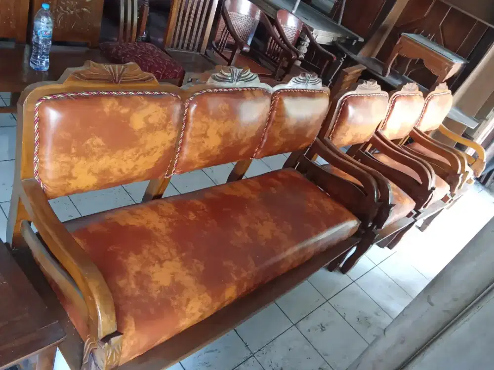 Kursi tamu kayu jati model ukir kuda kain vinil coklat naget 1 set