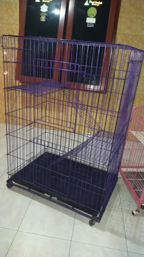 Kandang jumbo oktagon ungu lima ratus dan pink empat ratus