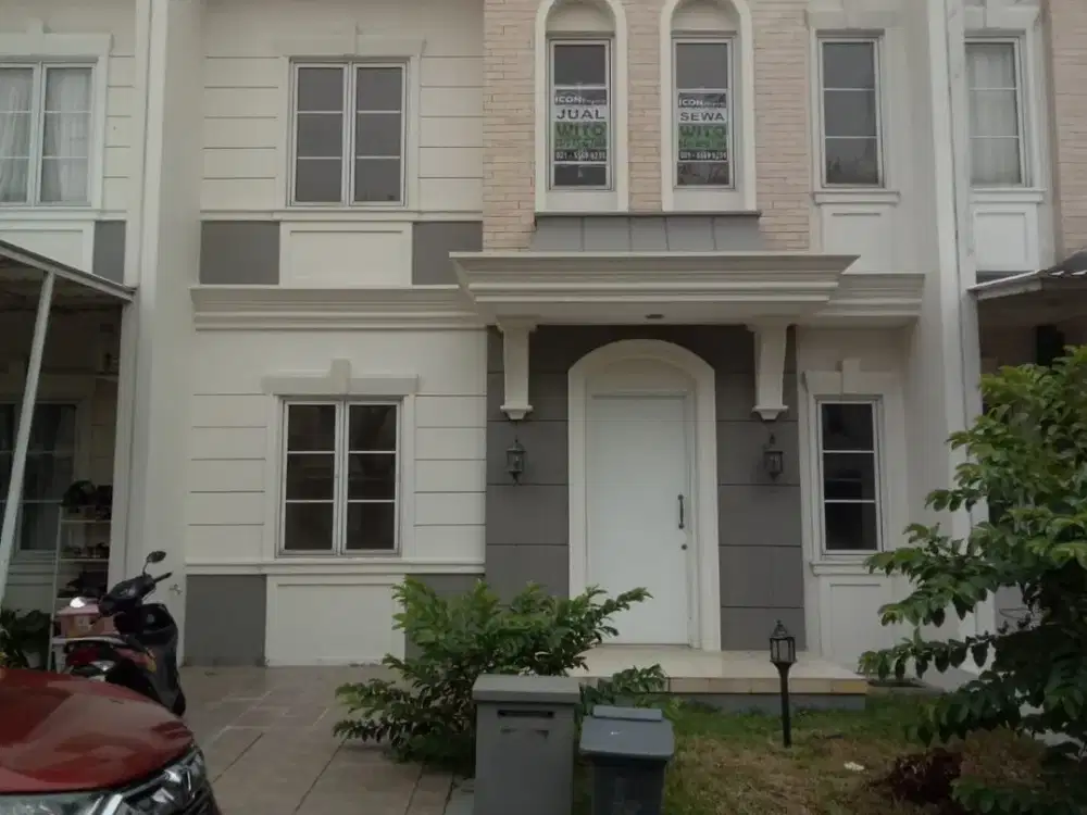 Dijual Rumah Azzura  Lokasi boulevard utama cluster (ROW besar)