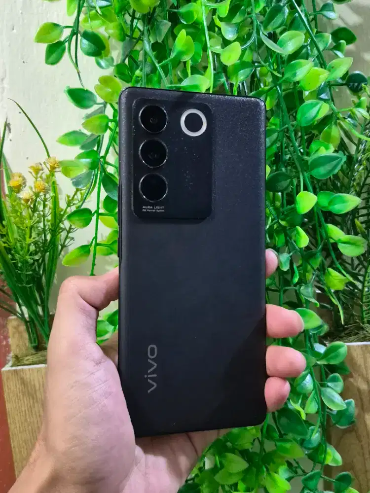VIVO V27  8+8/256GB