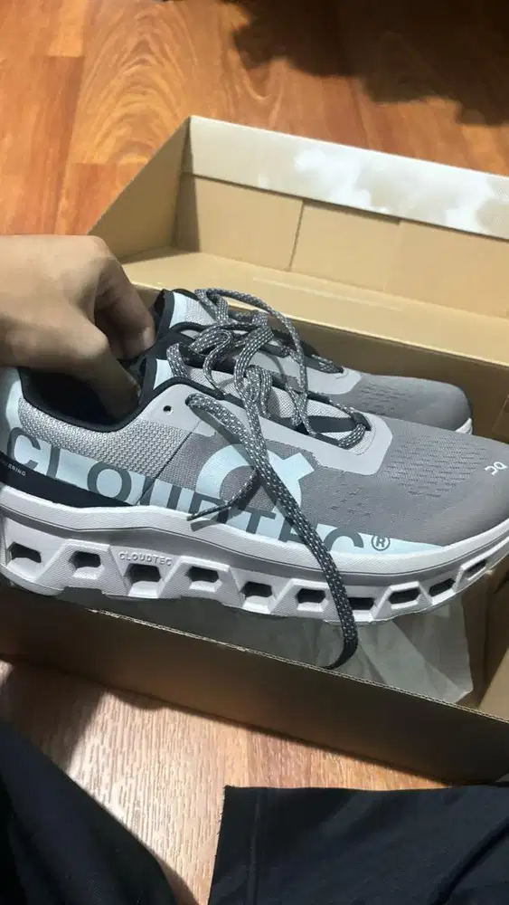 JUAL ON CLOUD MONSTER