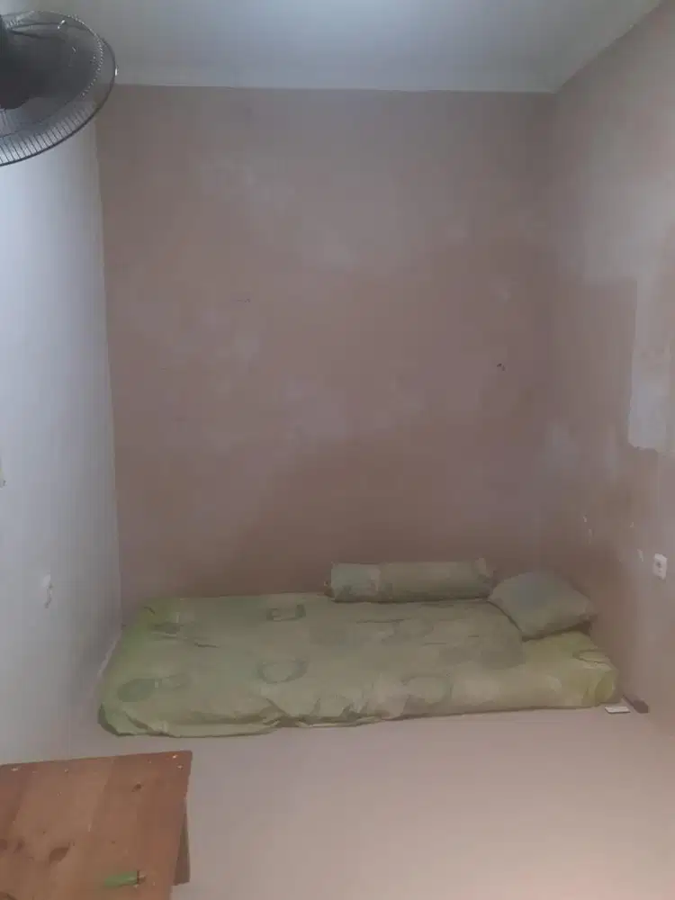 Disewakan Kost - Kipas Angin+Kasur