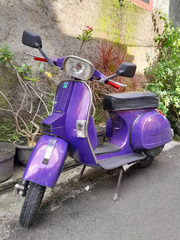 Vespa lengkap plat B