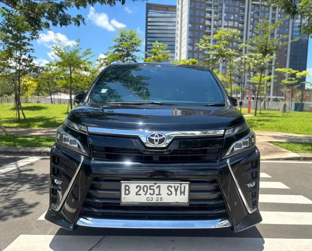 [ HARGA CASH ] Toyota Voxy 2018 2.0 Matic