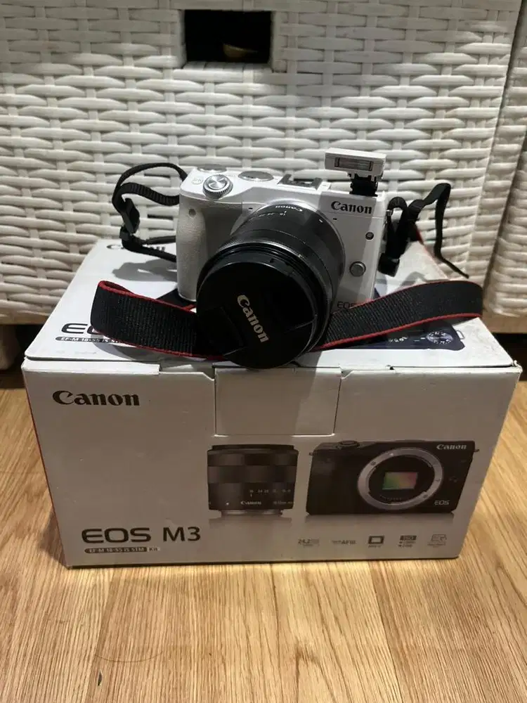 Camera Canon eos m3