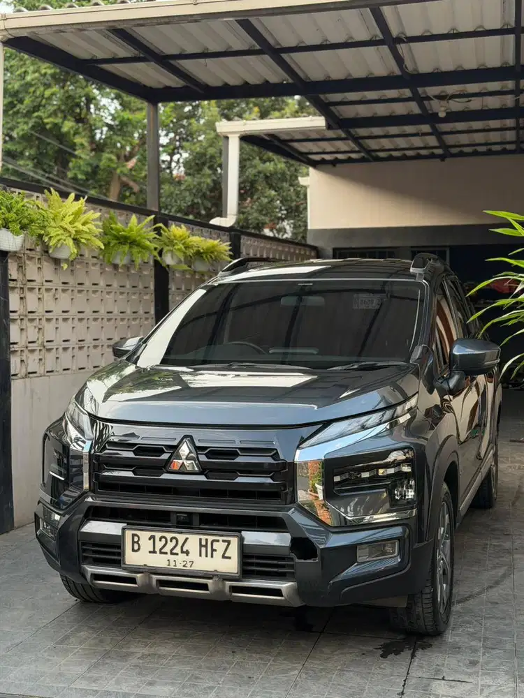 Mitsubishi Xpander Cross 2022 Premium Package Gray Automatic