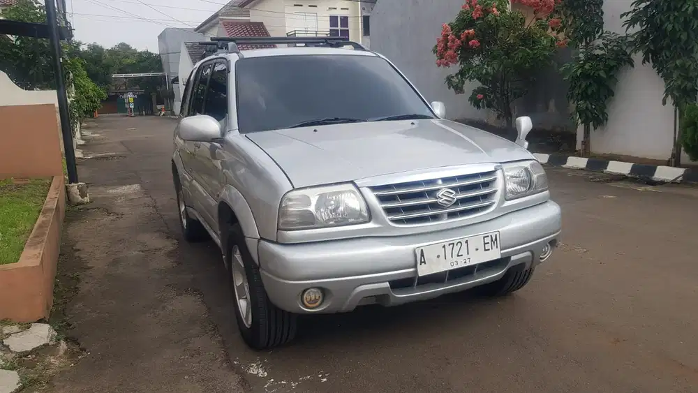Suzuki Escudo 2004 Bensin