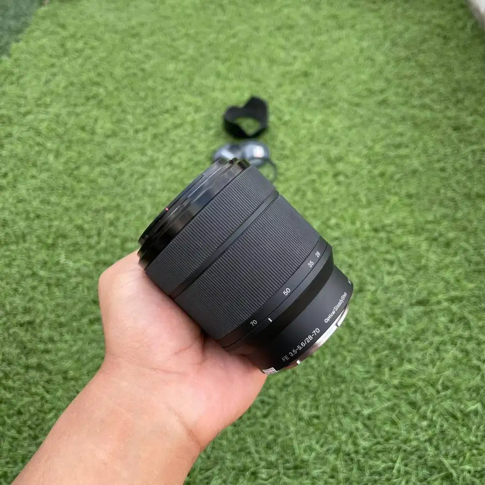 Lensa Kit Sony FE 28-70mm F3.5-5.6 OSS Like New