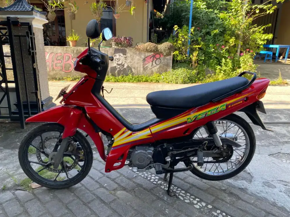 Vega R THN 2001 plat AB Bantul