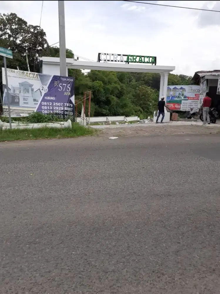 Rumah Nyaman dan Strategis dekat jalan utama Tembalang Semarang