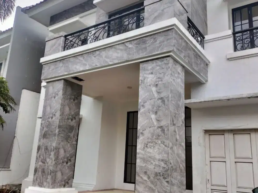 rumah citraland dekat graha family,pakuwon indah