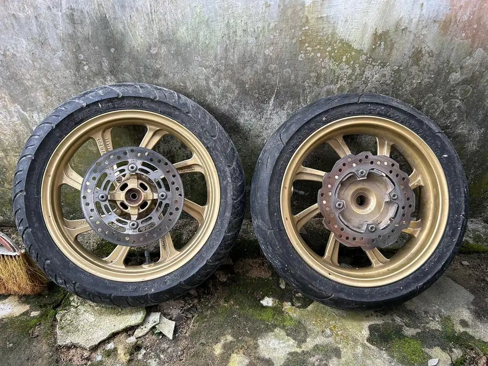 Velg pcx 150 cbs ori